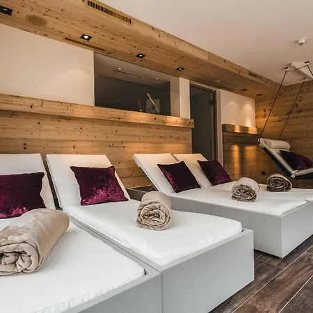 Bergblick 4 Sterne Superior Otel 4*