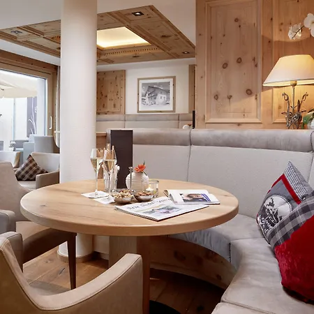 Bergblick 4 Sterne Superior Otel 4*