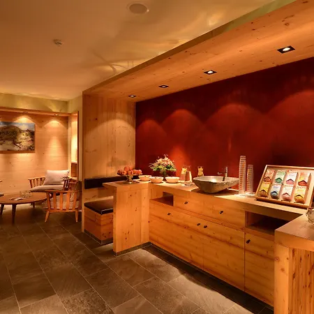 Bergblick 4 Sterne Superior Otel