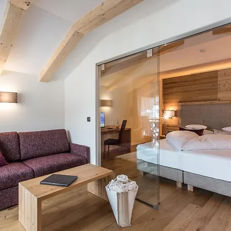 Bergblick 4 Sterne Superior Otel