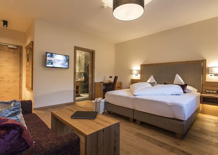 Bergblick 4 Sterne Superior 4* فس