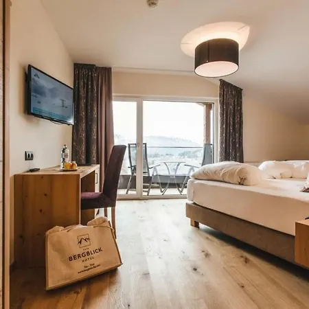 Bergblick Hotel Fiss