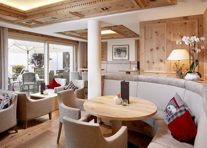 Bergblick 4 Sterne Superior フィス